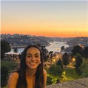 Estudiante de Educación Primaria en la Universidad de Valencia, ofrezco clases de repaso principalmente para la etapa de primaria
